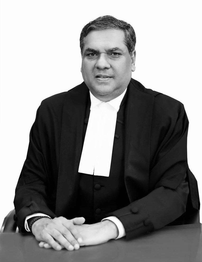 Justice Sanjiv Khanna: जस्टिस संजीव खन्ना बने भारत के 51वें चीफ जस्टिस, राष्ट्रपति ने दिलाई शपथ